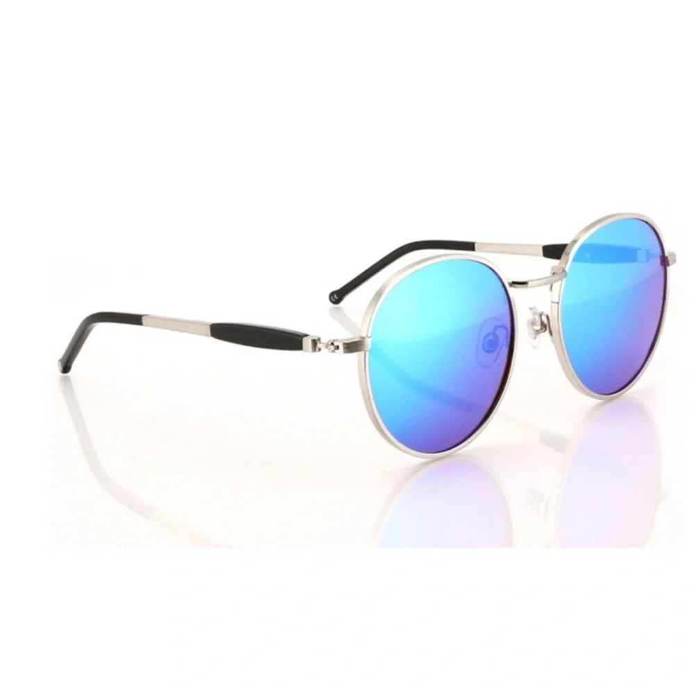 Wildfox Sunglasses: Dakota Deluxe (Antique Silver/Black) Blue Lenses New in Box - Picture 3 of 9